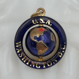 Washington D.C. Spinning Globe Charm